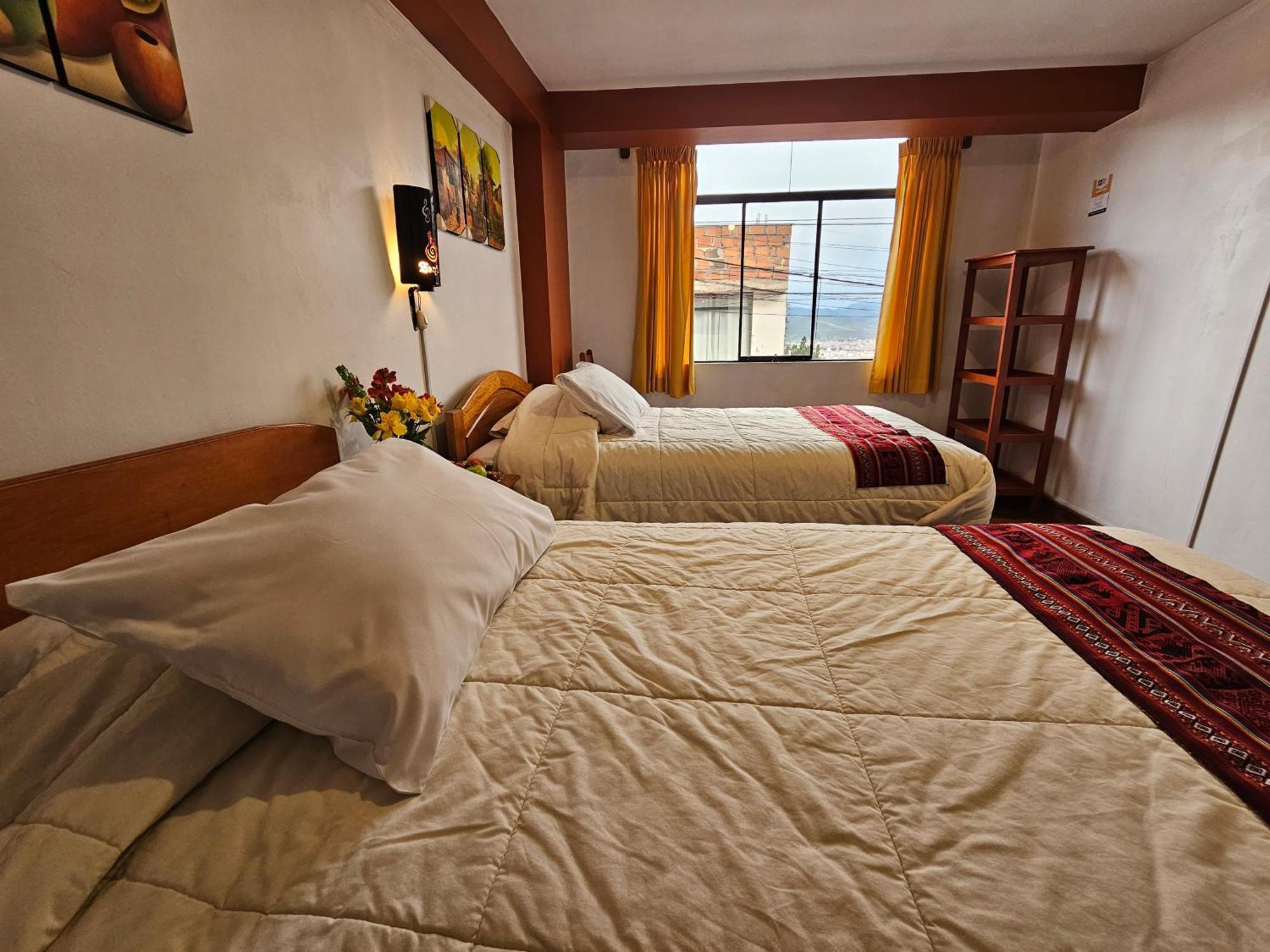 Hostal Con Vista A La Ciudad Santa Ana Cusco Bagian luar foto