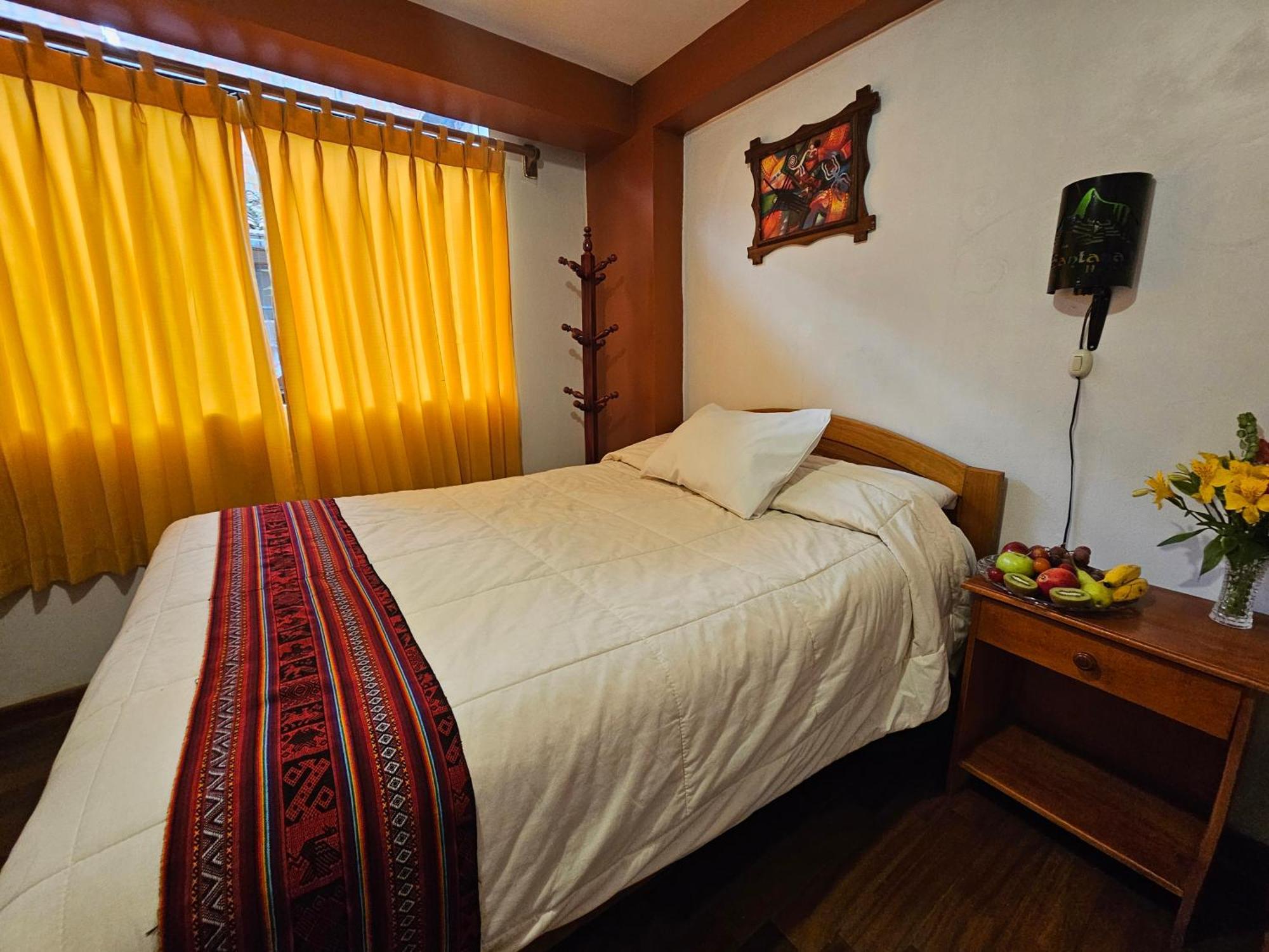 Hostal Con Vista A La Ciudad Santa Ana Cusco Bagian luar foto