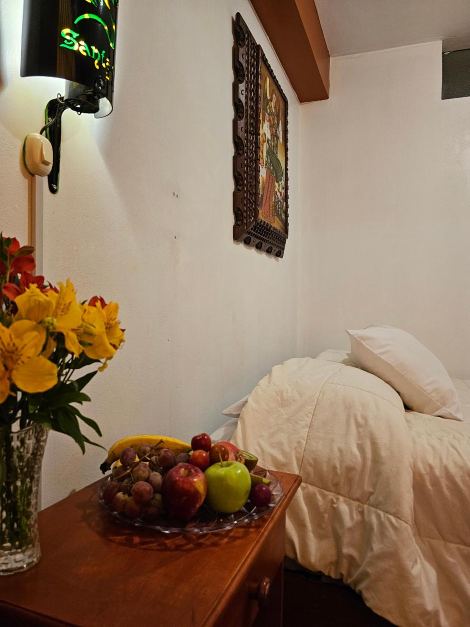 Hostal Con Vista A La Ciudad Santa Ana Cusco Bagian luar foto