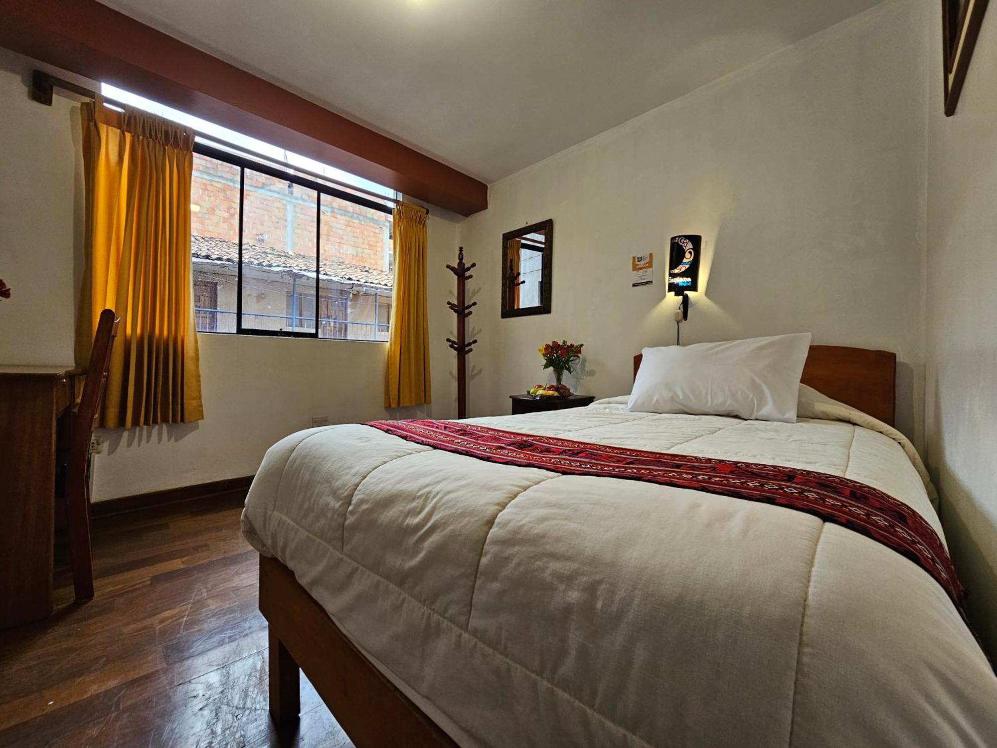 Hostal Con Vista A La Ciudad Santa Ana Cusco Bagian luar foto