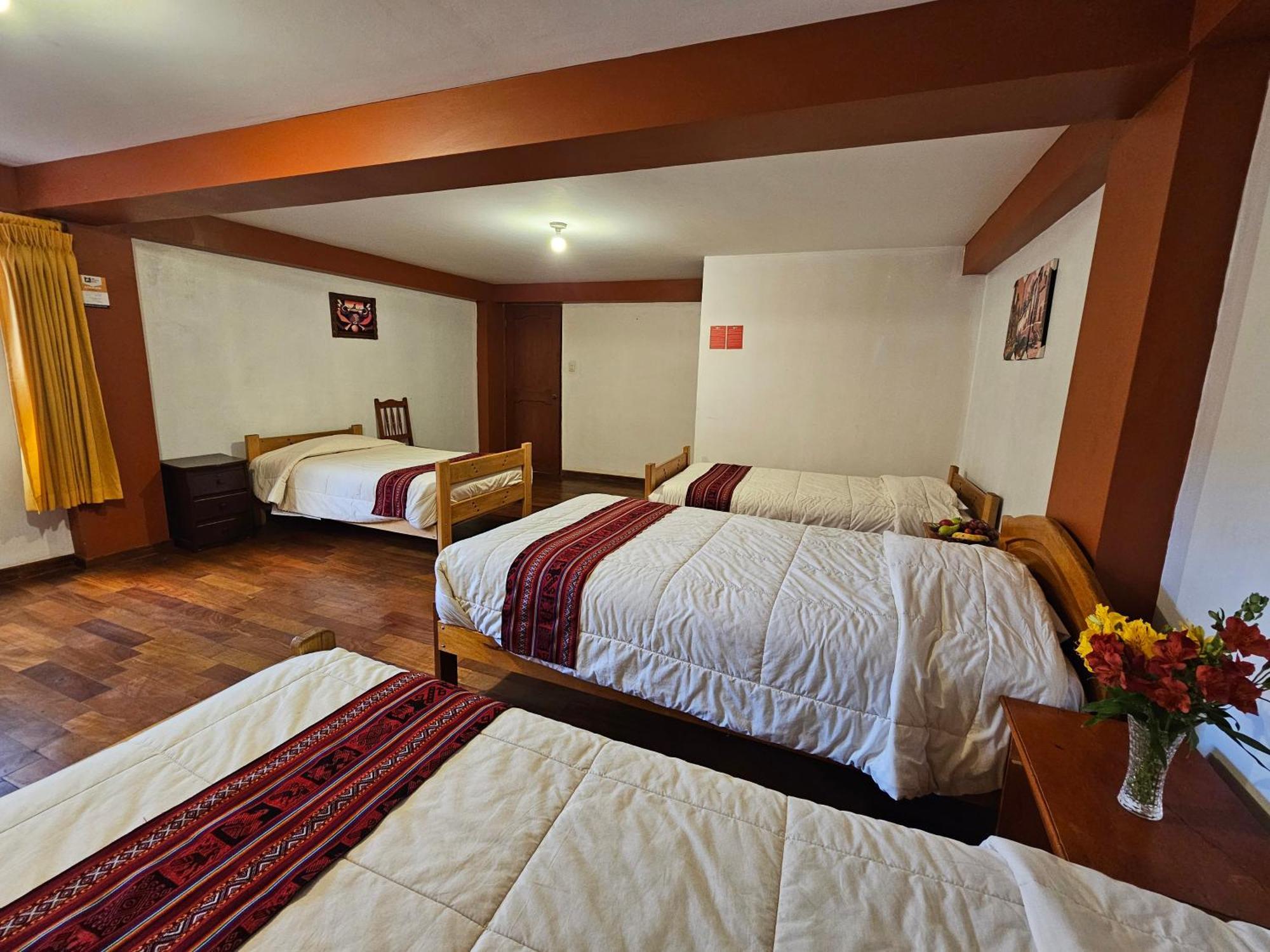 Hostal Con Vista A La Ciudad Santa Ana Cusco Bagian luar foto